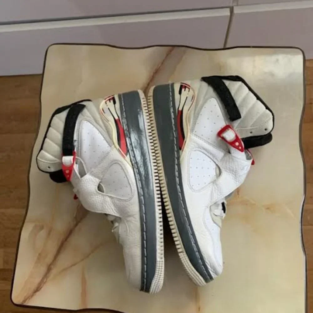 Nike Mens  Air Jordan  Retro Bugs Bunny AF1 Sneakers